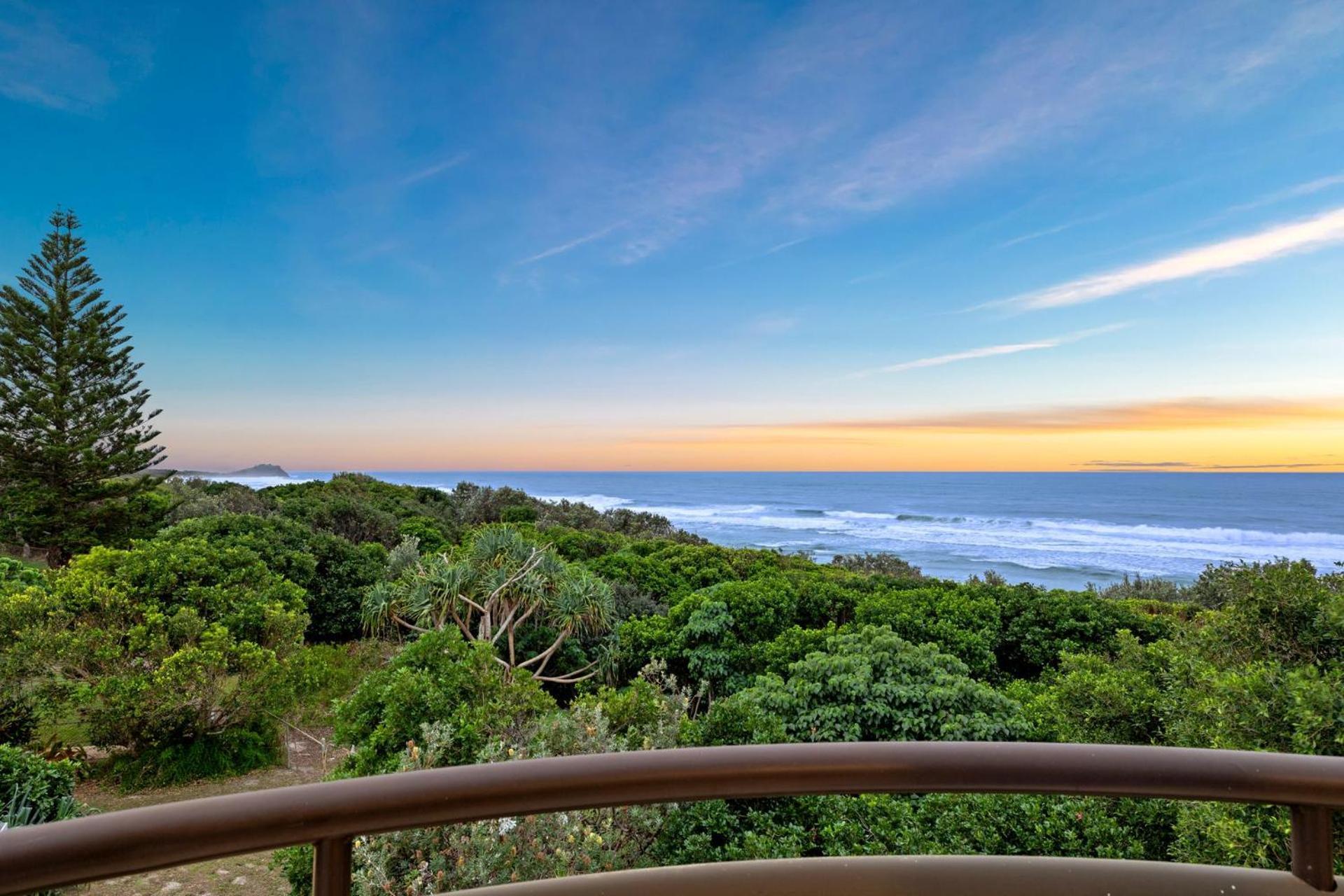 Shoreline 9 Penthouse With Ocean Views Hastings Point Kültér fotó